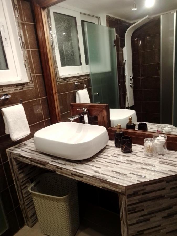 Precious Apartment Corinth Ngoại thất bức ảnh