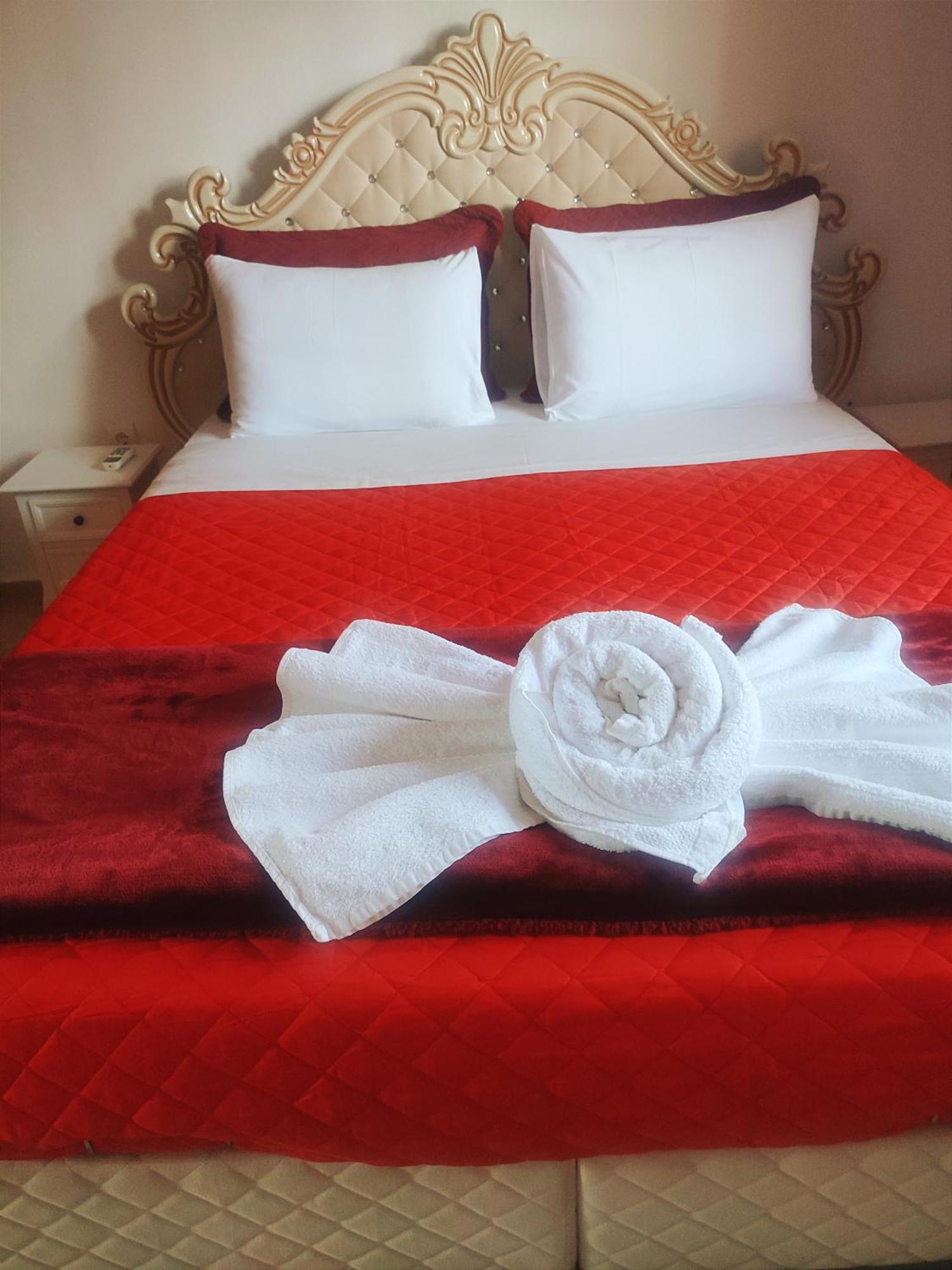 Precious Apartment Corinth Ngoại thất bức ảnh